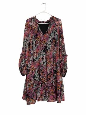 Vince Camuto Black Floral V-Neck Tiered Long Sleeve Dress